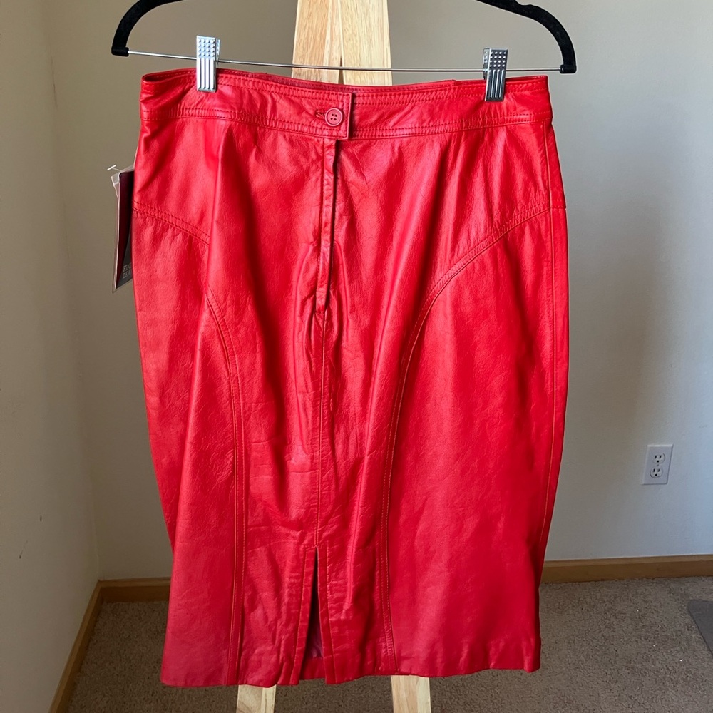 3 for $30 🎁 Pelle Cuir Midi Skirt Vintage Red Finished Leather Bold Retro NWT